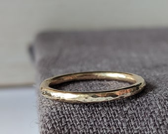 9ct solid GOLD Stacking Band Ring. Shimmery Hammered GOLD ring | handmade 2.0mm band ring 9ct solid gold