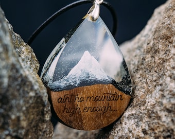 Personalisierte Halskette für Frauen, Matterhorn Halskette, Geschenk zum 5