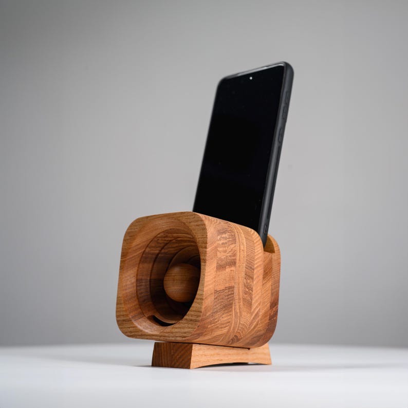 Stylish wooden desk organizer with passive sound enhancement