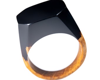 Obsidian Black Wooden Resin Ring Unisex Natural Wood And Epoxy Resin Ring in Personalied Gift Box