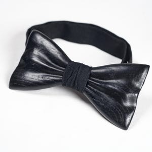 Wooden Bowtie for Men Boho Wedding Acessories, Groomsmen Proposal Personalized Gift