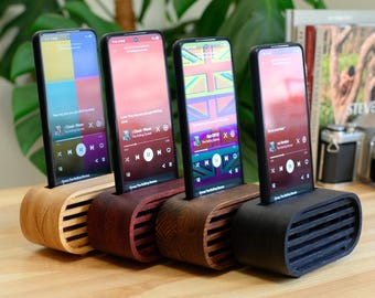 Personalized Oak Wood Cell Phone Speaker Stand – Natural Audio Amplifier