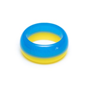 Handmade Ukraine Flag Resin Ring Personalized Engraved Wooden Box Patriotic Jewelry image 3