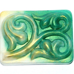 Designer soap phantasies in green with gift service option image 5