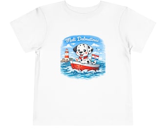 Maglietta per bambini con cucciolo di dalmata in barca / Design nautico con faro e oceano