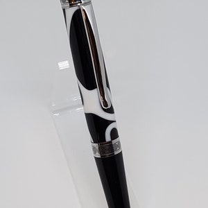 Beautiful Handmade Black and White Acrylic Ballpoint Pen