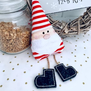 ITH embroidery file pendant Santa 10x10 (4"x4")