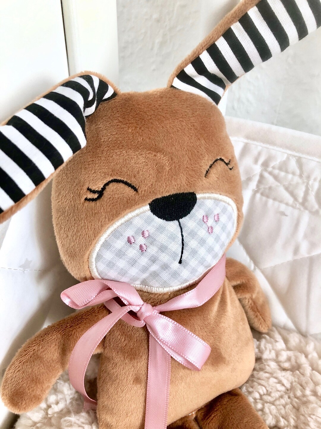 ITH Rabbit 18x30 (7x12