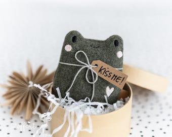 Archivo de bordado rana ITH 10x10 (4"x4")