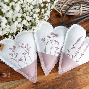 ITH embroidery file 10x10 (4x4&quot;) hearts wildflowers