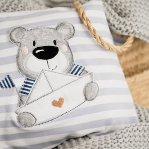 Embroidery file Bear with Boat 13x18 (5&quot;x7&quot;)