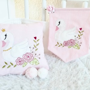 2x embroidery file swan 10x10 (4x4&quot;)