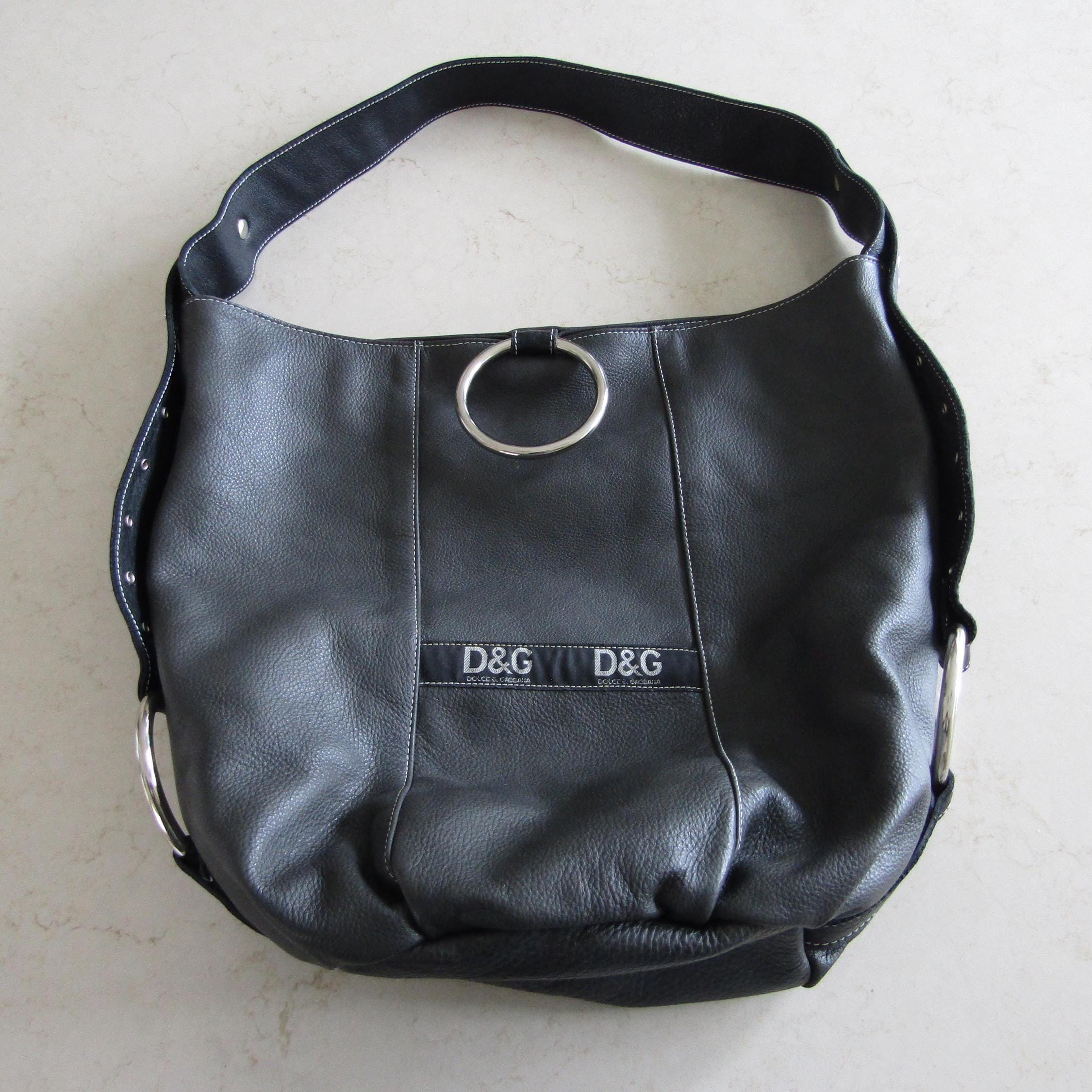 ♥️D&amp;G DOLCE&amp;GABBANA♥️ ショルダーバック ヴィンテージ加工 Vintage D&G Dolce Gabbana Monogram Metal Logo Canvas Women Black