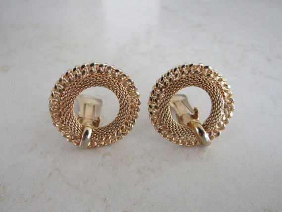 DESTASH 7 Vintage Lot Gold Clip Earrings - image 9