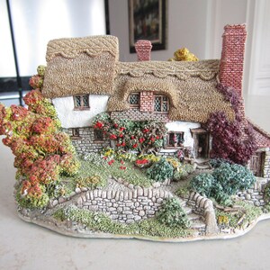 Lilliput Lane ORCHARD FARM COTTAGE 1994 Lilliput Lane Orchard Farm