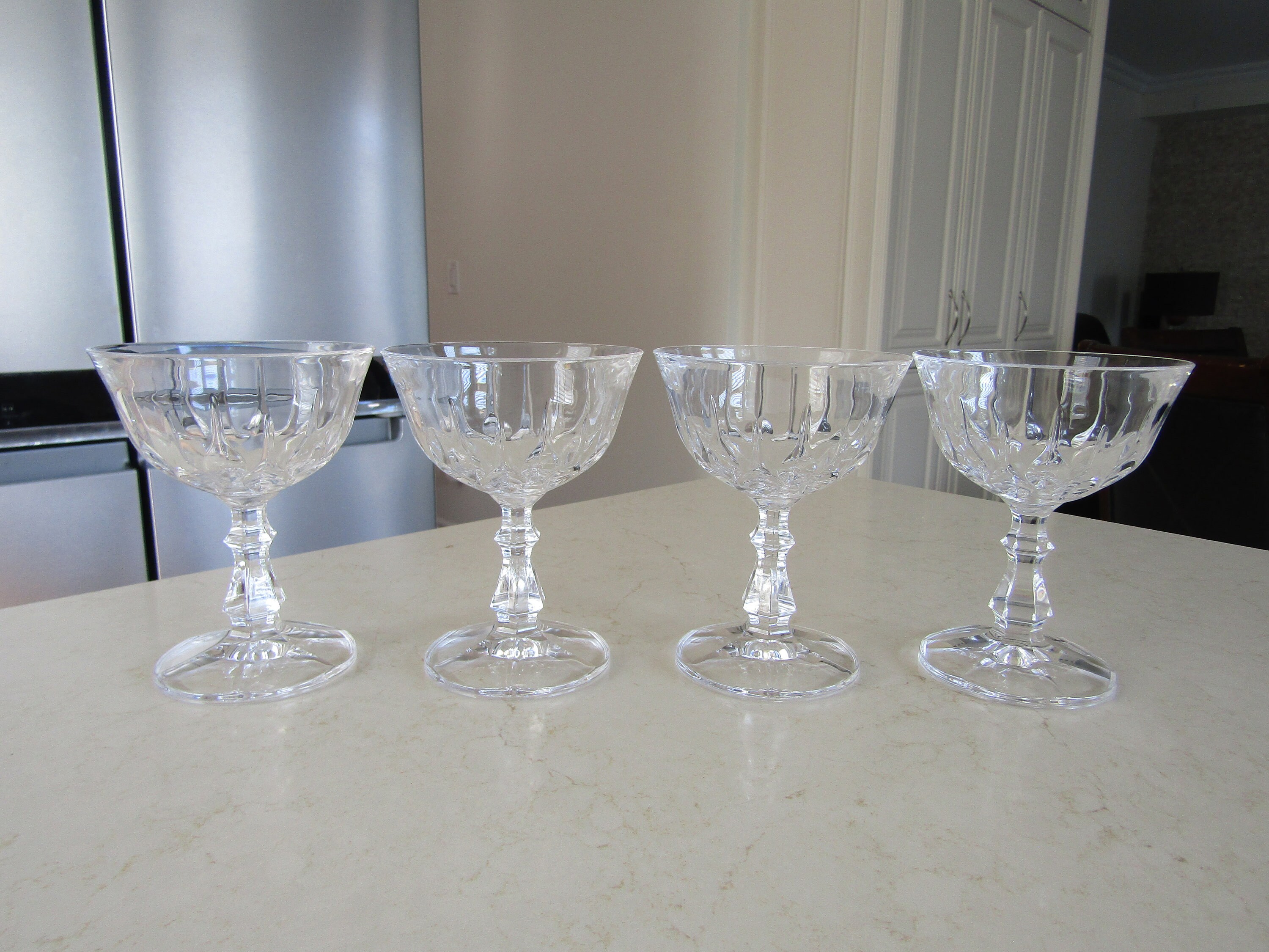RCR Crystal for Fitting Gifts Lot de 6 coupes à champagne en cristal 24 cl  : : Cuisine et Maison