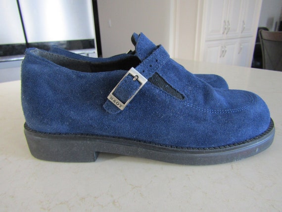 Naot blue hot sale shoes