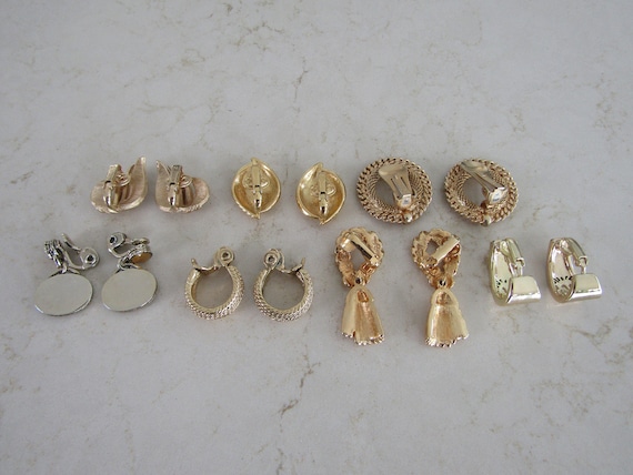 DESTASH 7 Vintage Lot Gold Clip Earrings - image 2