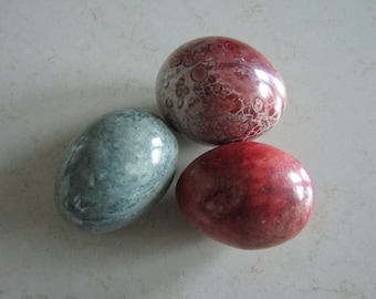 3 Stone Eggs