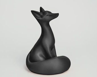 Modern Minimalist Fox Sculpture - Sleek 3D Printed Art Decor