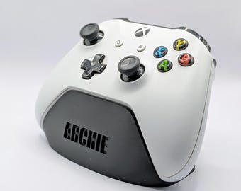 Personalised Xbox Controller Stand - Minimalist Sleek and Functional Display (Black/White)
