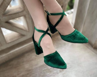 Tacones de bloque de terciopelo verde esmeralda, tacones verde esmeralda, bombas verdes, zapatos de boda verdes, zapatos de novia verdes, bombas de terciopelo, zapatos de terciopelo