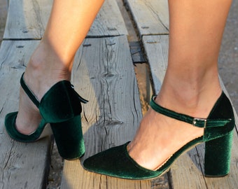 dark green velvet shoes