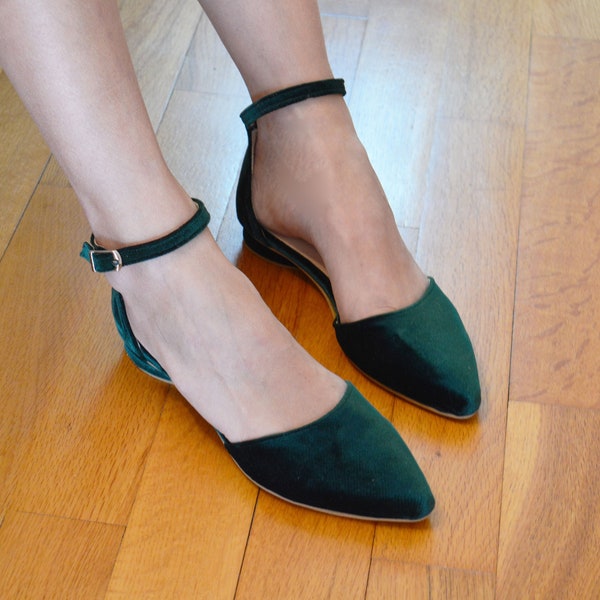 Emerald Green Velvet Low Heel Pumps/ Emerald Velvet shoes/ Emerald Velvet Flats / Green Ballet Flat/ Pointy Velvet Flats/ Ankle Strap Flats