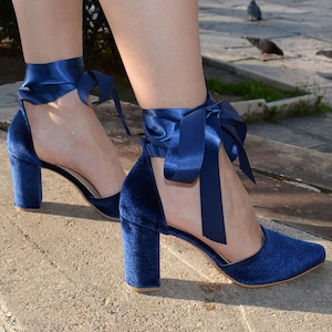 Dark Blue Velvet Block Heels, Satin Laces Heels, Navy Blue Pumps, Blue Wedding shoes, Blue Bridal shoes, Velvet Pumps ''Maddie''