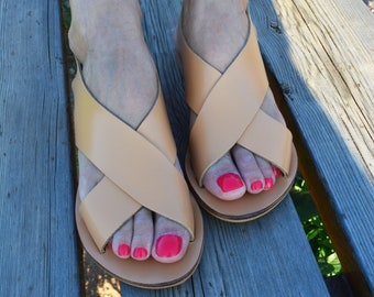 Sandalias de tira trasera de cuero hechas a mano: estilo griego entrecruzado