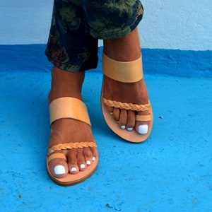 Anesi sandals, Ancient Greek leather sandals, Slide sandals, Women flat sandals, Handmade braided sandals, Leather sandals, Toe ring sandals