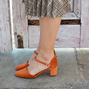 Burnt orange pumps sales