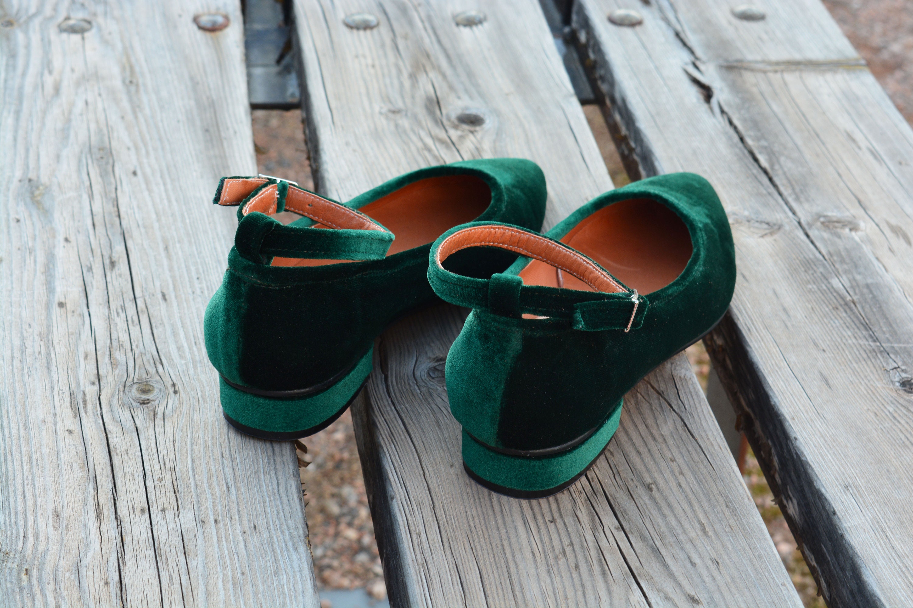 Women's Pointed toe Flats Green Velvet Shoes Velvet | Etsy