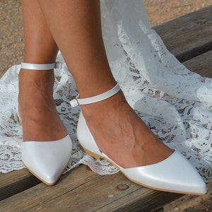 GENUINE LEATHER White Wedding Flats/ Low Heel Wedding pumps/ Bridal shoes flat/ Flat Wedding Shoes/ Ankle Strap Flats/ Pointy Pumps Wedding