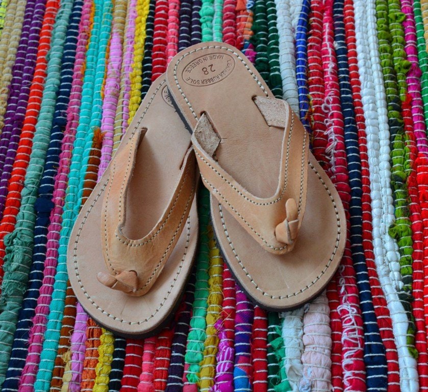 kids leather flip flops