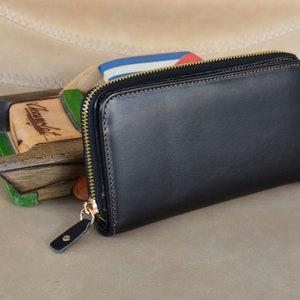 Women's Leather wallet, Black Leather wallet, Handmade leather wallet, leather purse, Medium leather wallet, gift for her, women gifts