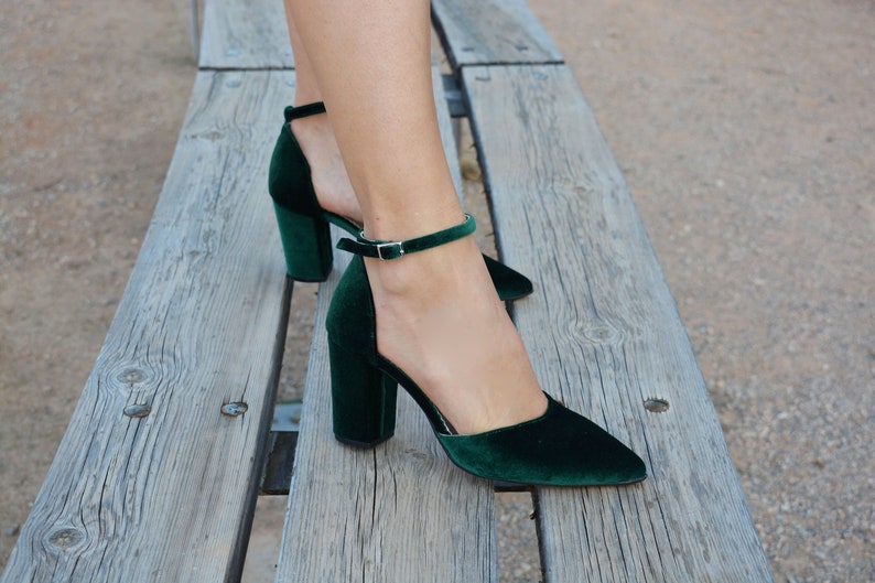 Emerald Green Velvet Block Heels, Pointed toe Green Heels, Green Pumps, Green Wedding shoes, Green Bridal shoes, Velvet Pumps ''Melia'' image 2