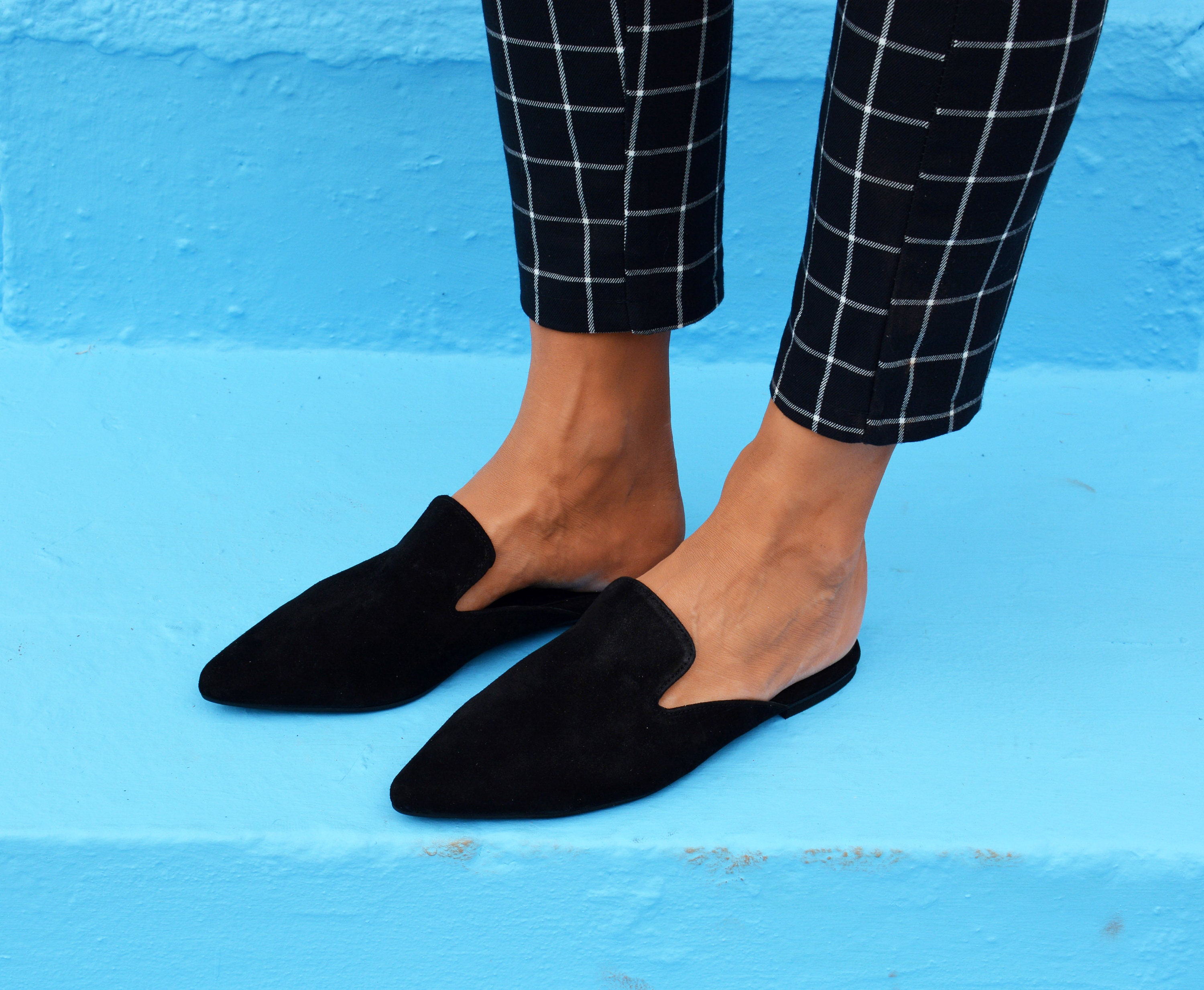 pointed mule flats