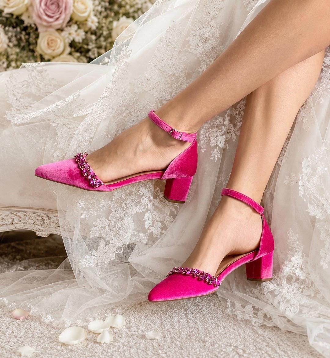 pink velvet dress shoes DMDUOU Children's Velvet Pumps Ankle Strap Closed Toe Flats with Pearls Wedding Comfort Low Heel Evening Dress Shoes Pink 4.5 Years