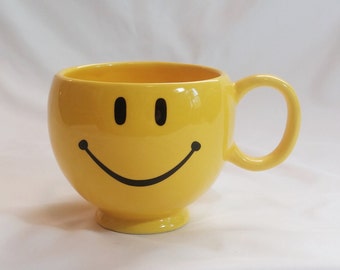 1980s Telefora Gift Have a Happy Day Ceramic Yellow Smiley Face Mug