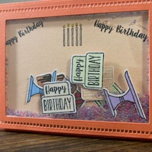 Tarjeta de feliz cumpleaños con perlas