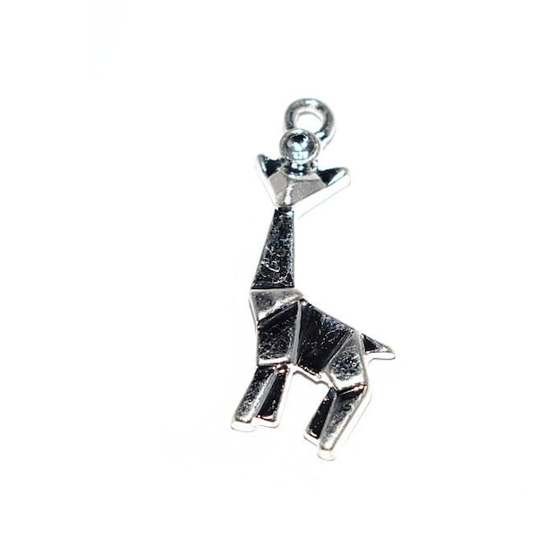 10 , 20 ou 50  breloque / pendentif origami girafe  métal argenté 23x10mm