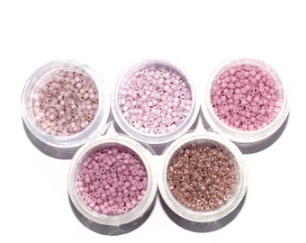 Assortment 5 x 5 g Miyuki delica 11/0 shades of shades of pink (light, powdery, dark) "La vie en rose" (boxes included)