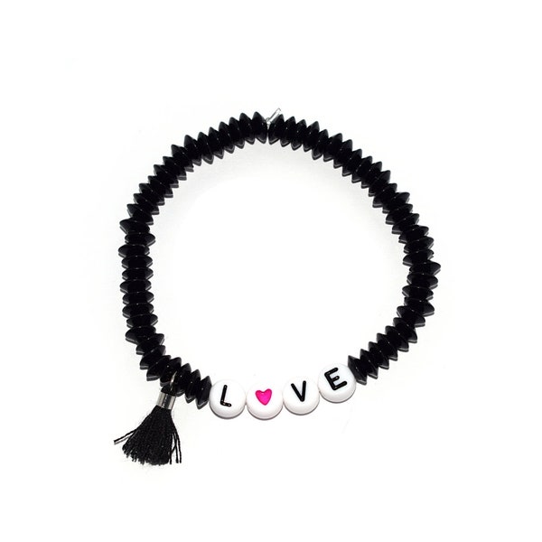 Kit DIY bracelet " Love" noir (rondelles en résine, perles lettre acrylique et pompon en coton) élastique