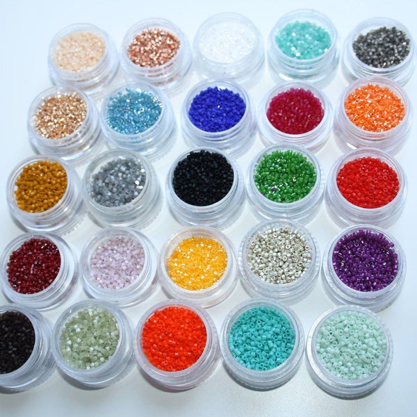 Box filled with 25 colors of miyuki delica 11/0 for weaving pearls 5g per box -