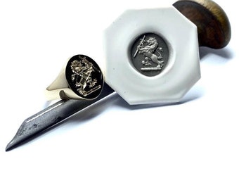 Ladies Gold Signet Ring - 9, 14 or 18ct Gold Signet Ring With Seal Engraved Family Crest In Reverse Complete With Wax Impression