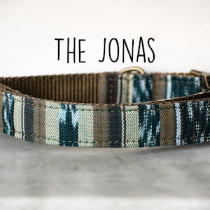 Green aztec boy dog collar