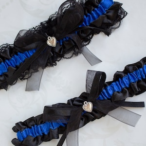 Black and blue garter set, wedding garter, gothic wedding, halloween wedding Garters, heart Garters, Garters with skull, Lace Black Garter