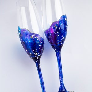 Galaxy wedding Champagne Flutes, Set of 2, Wedding glasses, Bride and Groom, galaxy flutes, champagne glasses, hand painted
