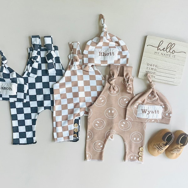 Black Checkered Baby Boy romper.Newborn boy Clothes.Going Home Outfit Newborn Boy.Take home outfit.Personalized.Name hat, hospital photo